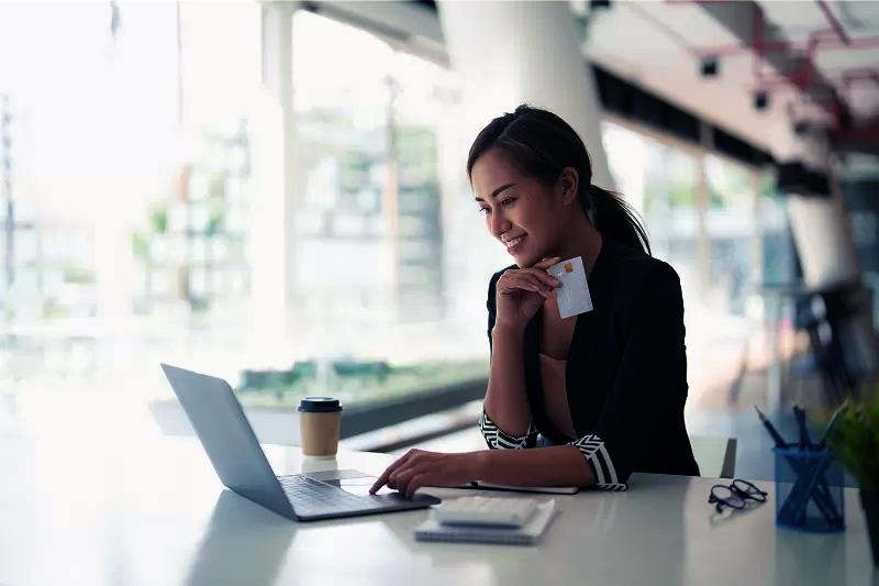 woman on laptop